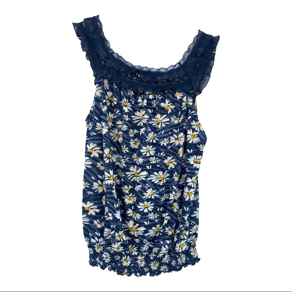 Top - Picture 2 of 2